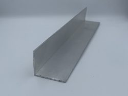 Kątowniki aluminiowe